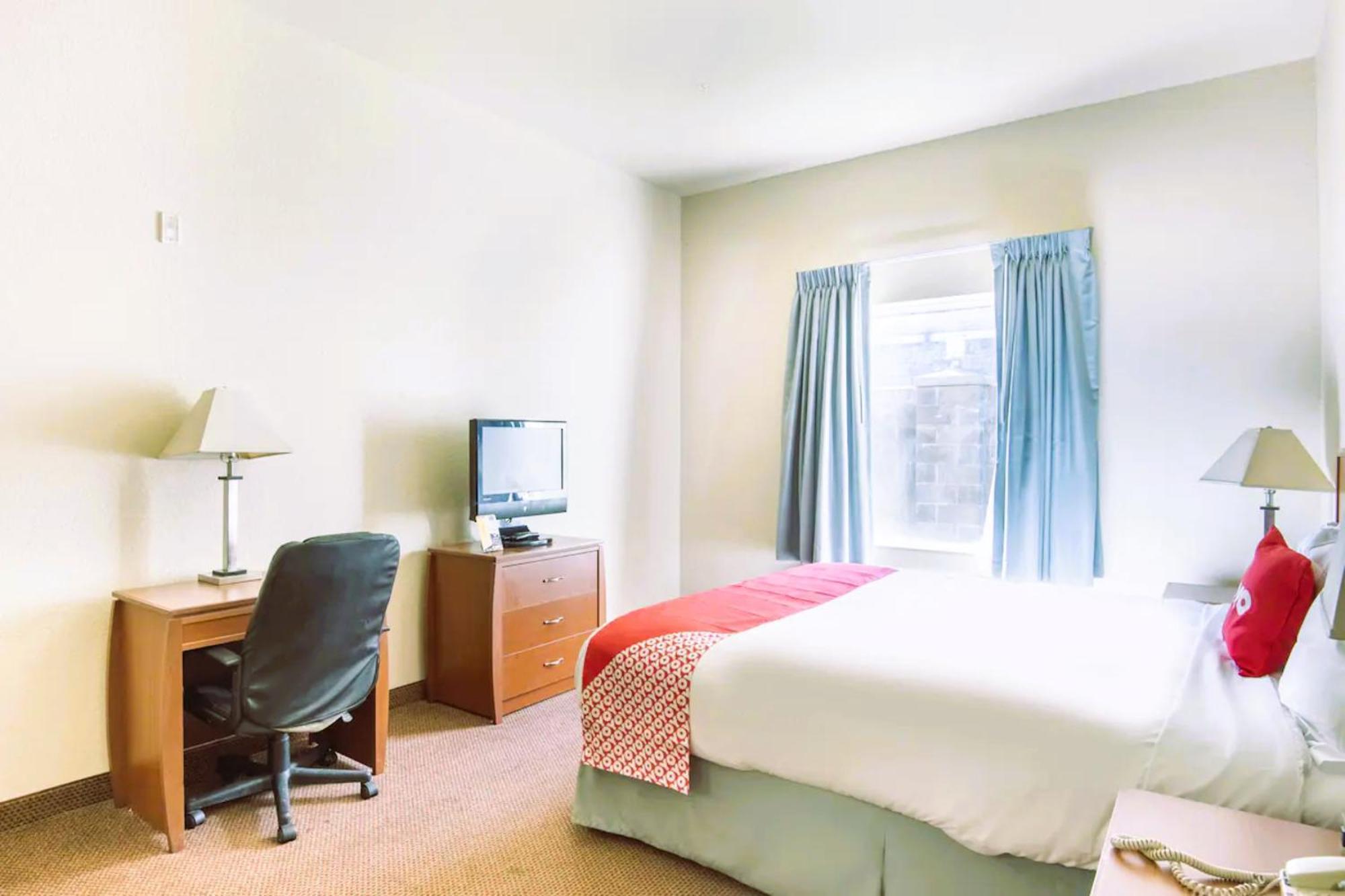 Oyo Townhouse Clute Lake Jackson Ngoại thất bức ảnh